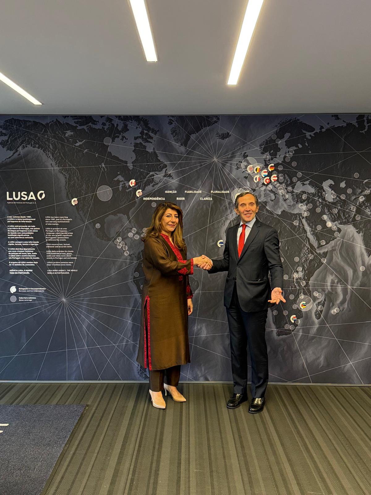 Ambassador Aisha Farooqi with President and CEO of LUSA News Agency
