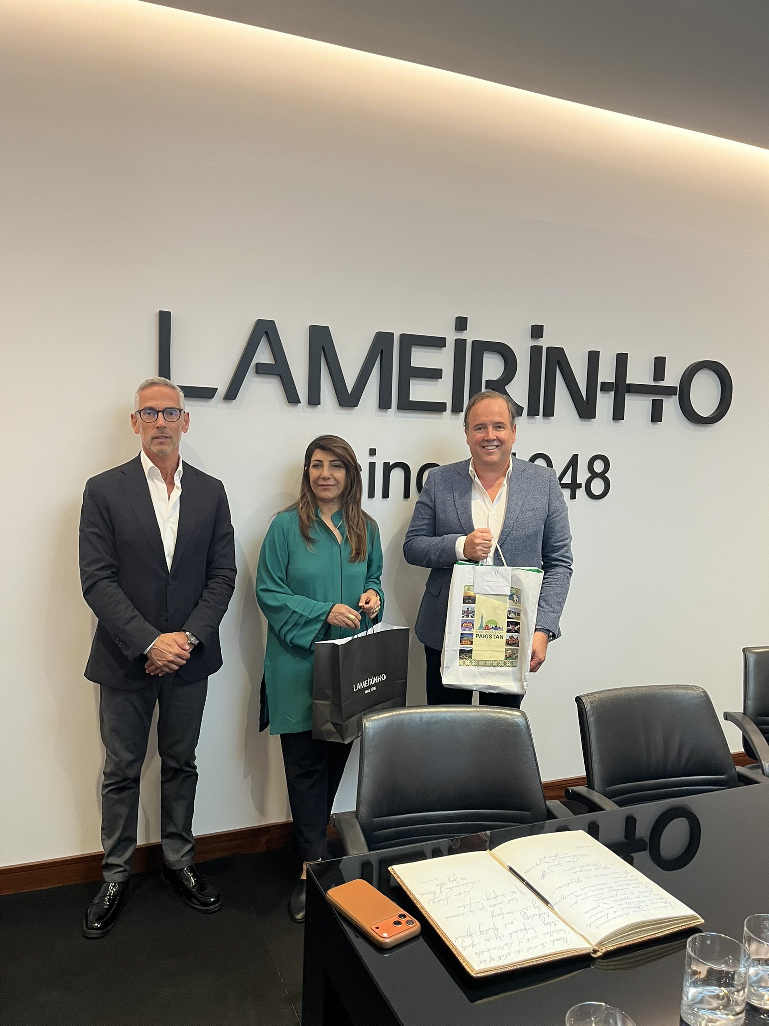 Ambassador Aisha Farooqi visiting Portugal's textile industry in Porto